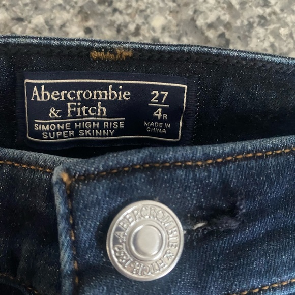 NWT Abercrombie Jeans in style Simone high rise super skinny Jean. Size 27/4r - Picture 5 of 6